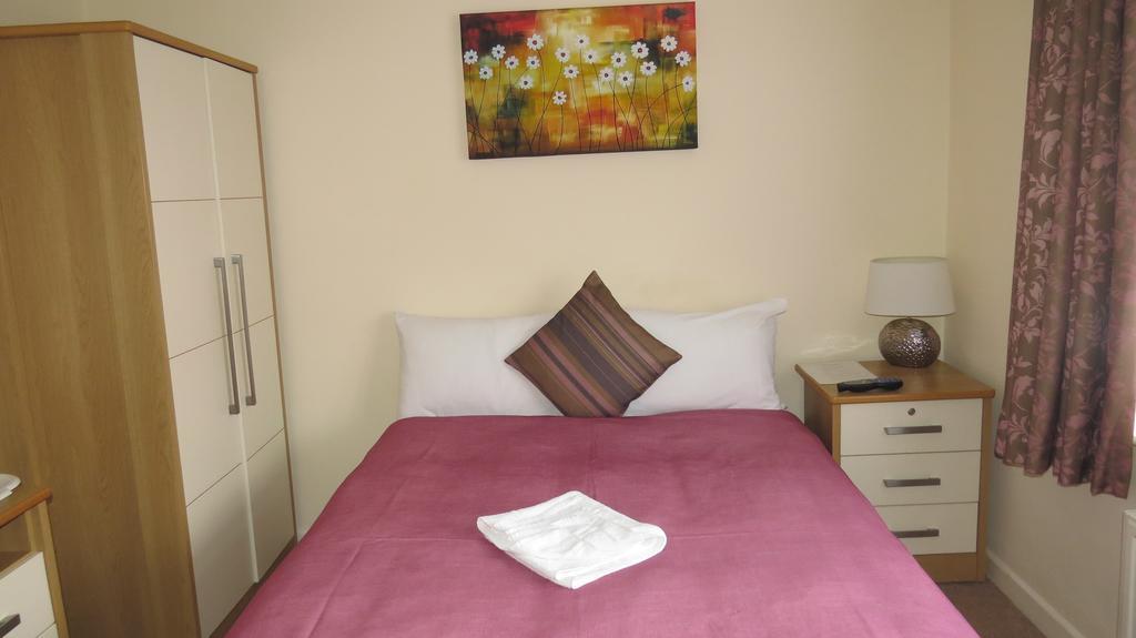 Montrose Guest House Romford Kültér fotó